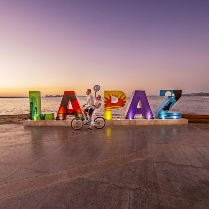 La Paz letters - La Paz Tourism